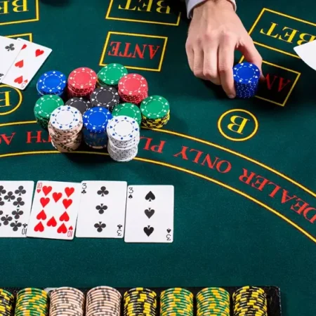 Chiến Thuật Chơi Poker Online: Bí Quyết Thắng Lớn Tại Việt Nam